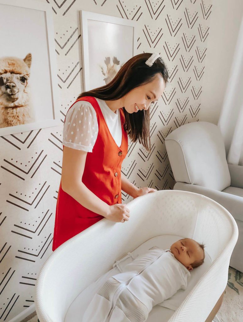 Snoo Bassinet Review | Safest Smartest Baby Bed | Dr. Harvey Karp | Happiest Baby | tiffanieanne.com