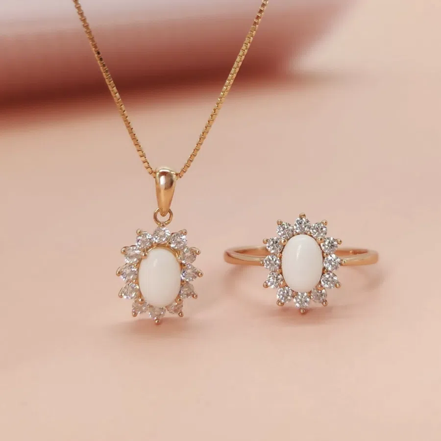 Do you think breastmilk jewelry is weird or sentimental? : r/jewelry